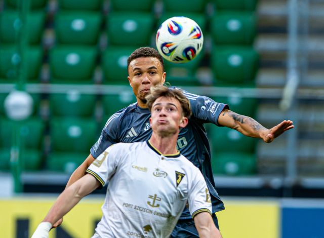 Legia wygrywa z Pogonią!